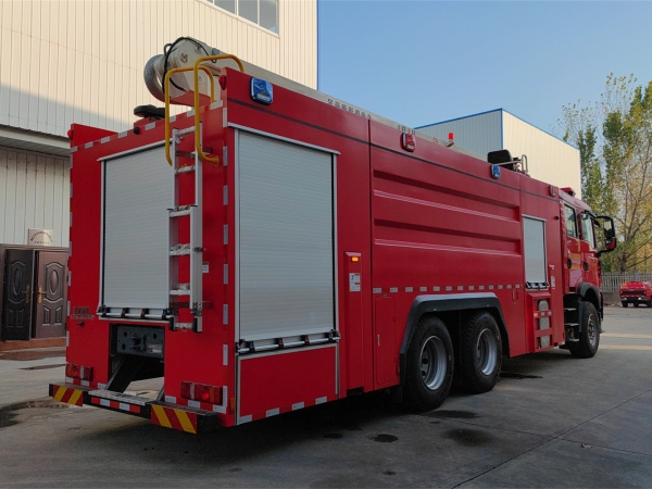 18米舉高噴射消防車