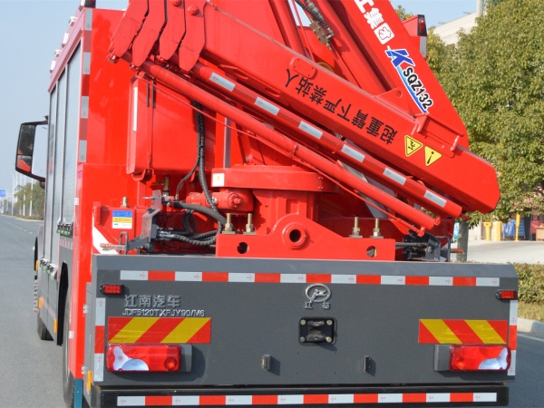 德國曼恩搶險救援消防車