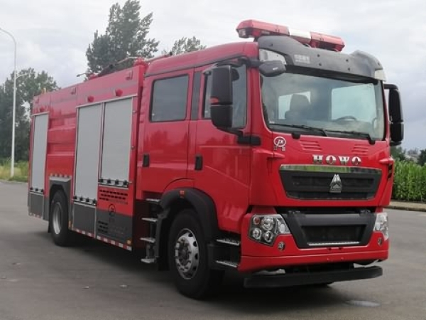 干粉水聯(lián)用消防車