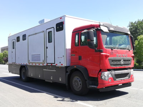 JDF5180XCSZ6型廁所車