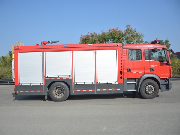 德國(guó)曼恩壓縮空氣泡沫消防車